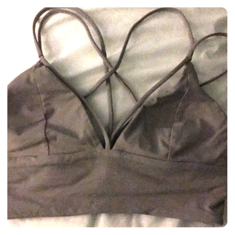Lululemon pushing limits bra in chrome